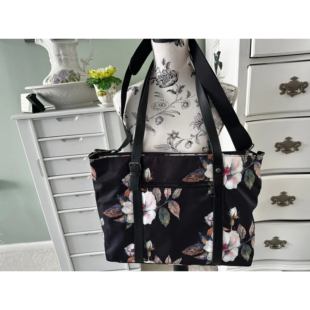 Mosiso Laptop Tote Bag Black Hibiscus Print USB Charging Port Crossbody Strap